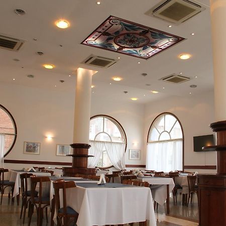 Hotel Reviens Pinamar Ngoại thất bức ảnh